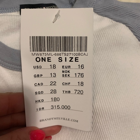 Brand New Brandy Melville Baseball tee - Picture 2 of 5